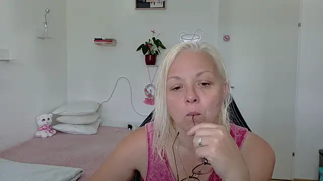Linsy_Kim Chat XXX in diretta