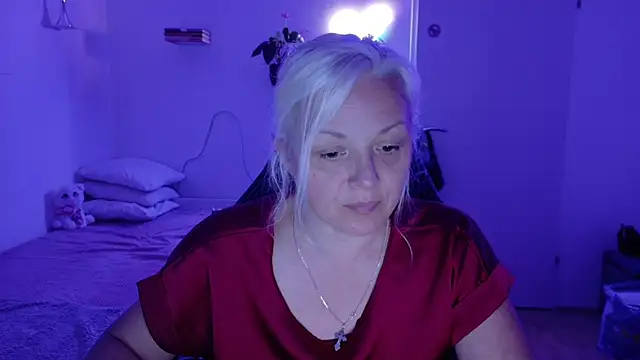 Linsy_Kim élő XXX-chatje