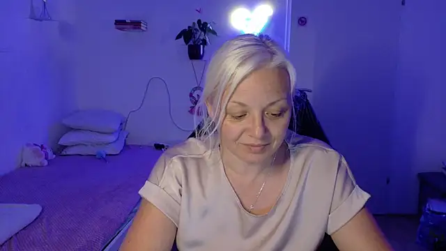 Linsy_Kim Chat XXX in diretta