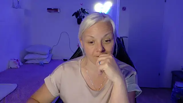 Czat XXX na żywo – Linsy_Kim