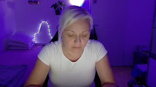 Linsy_Kim XXX чат на живо
