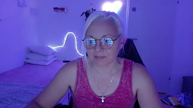 Linsy_Kim Chat XXX in diretta