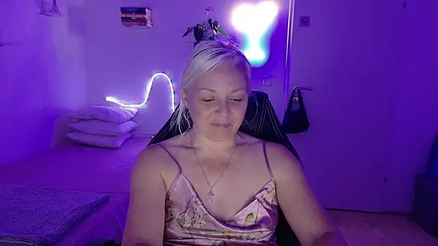 Linsy_Kim Live XXX-chat