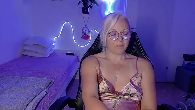 Živý XXX chat Linsy_Kim