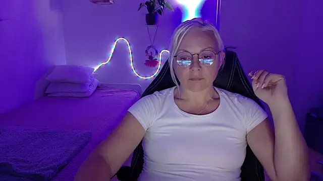 Linsy_Kim Chat XXX in diretta