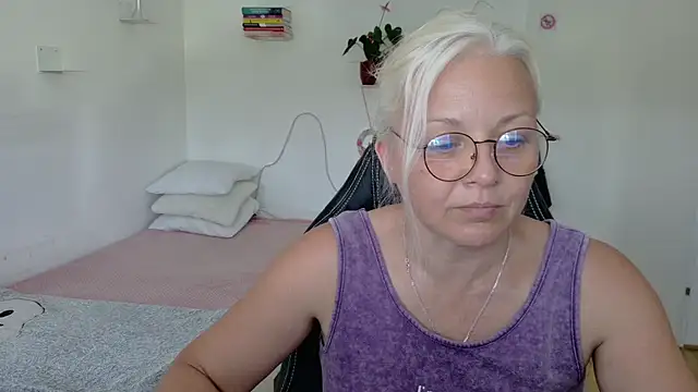 Linsy_Kim Chat XXX in diretta