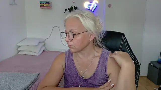 Linsy_Kim Chat XXX in diretta