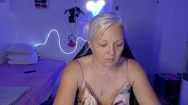 Živý XXX chat Linsy_Kim