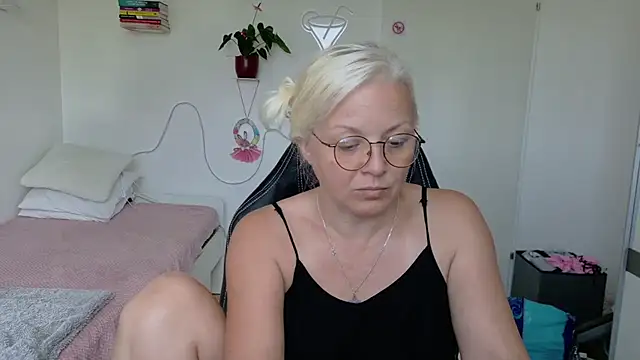 Linsy_Kim Live XXX-Chat