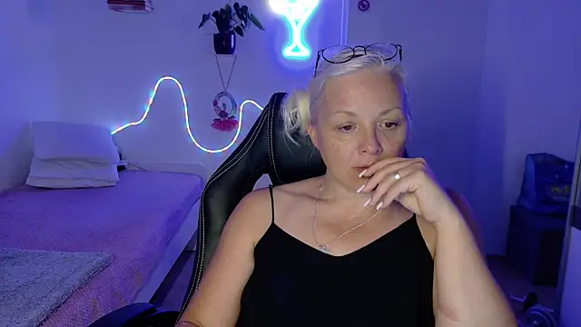 צ'אט XXX בשידור חי של Linsy_Kim
