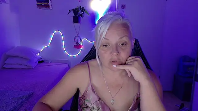 Chat +18 de Linsy_Kim ao vivo
