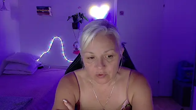 Онлайн чат XXX Linsy_Kim