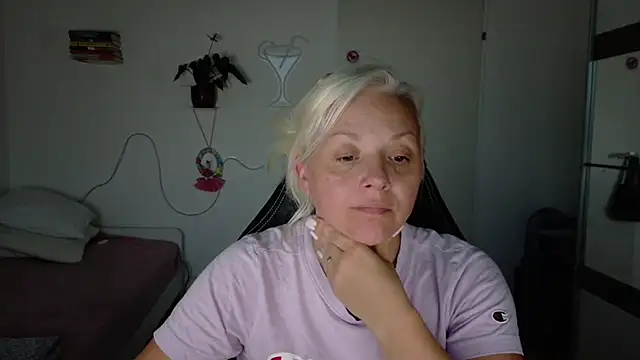 Chat +18 de Linsy_Kim ao vivo