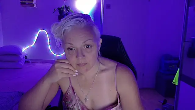 Linsy_Kim Chat XXX in diretta