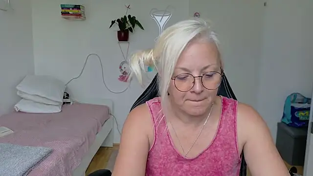 Chat XXX en directo de Linsy_Kim