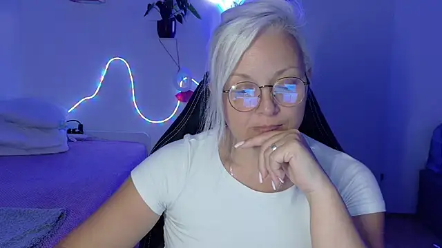 Linsy_Kim Chat XXX in diretta
