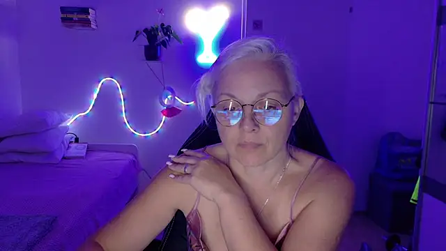 دردشة Linsy_Kim الجنسية المباشرة