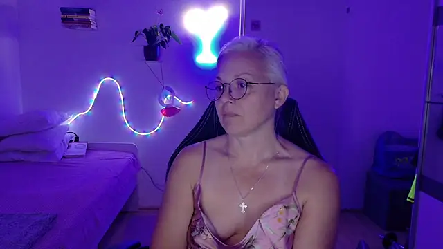Živý XXX chat Linsy_Kim
