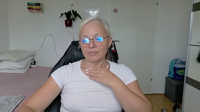 Živý XXX chat Linsy_Kim