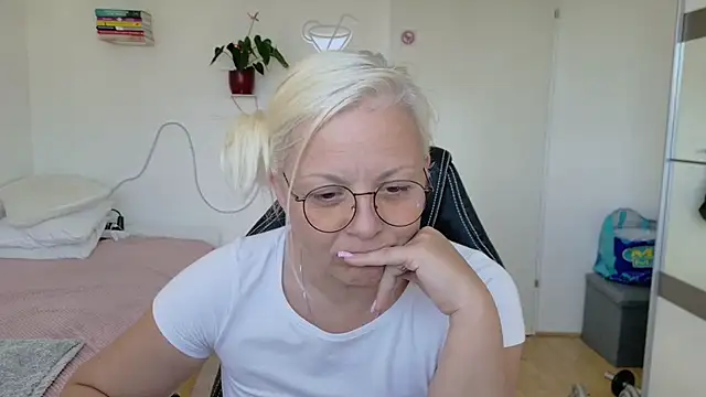 Linsy_Kim Chat XXX in diretta