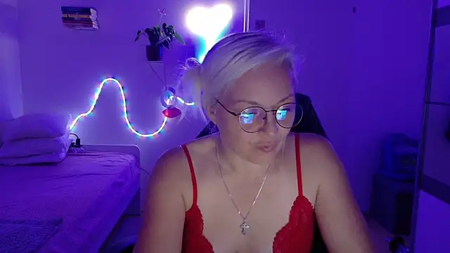 دردشة Linsy_Kim الجنسية المباشرة