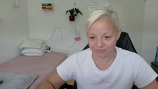 Linsy_Kim XXX чат на живо