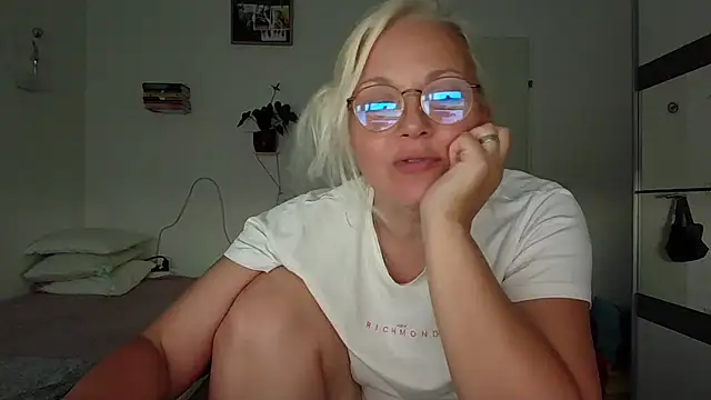 Chat +18 de Linsy_Kim ao vivo