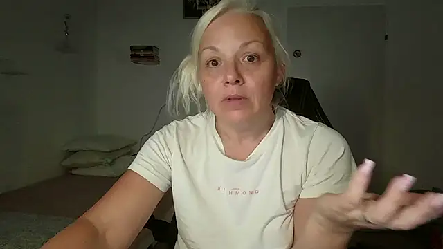 Linsy_Kim Live XXX-chat