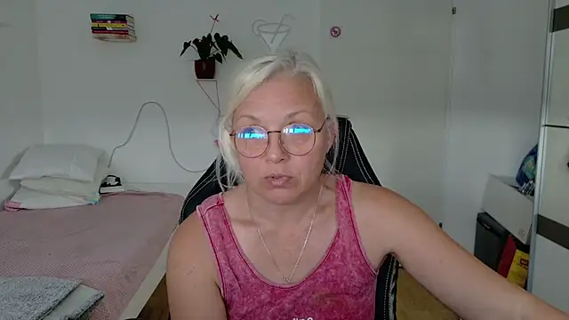 Chatroom XXX en direct de Linsy_Kim