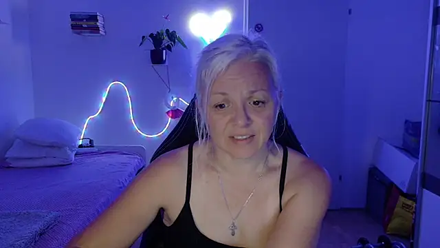 دردشة Linsy_Kim الجنسية المباشرة