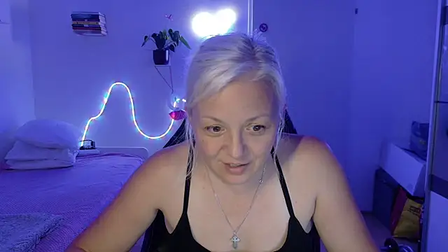 Linsy_Kim Chat XXX in diretta