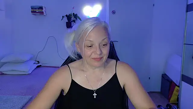 Linsy_Kim Chat XXX in diretta