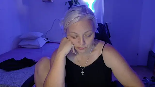 Živý XXX chat Linsy_Kim