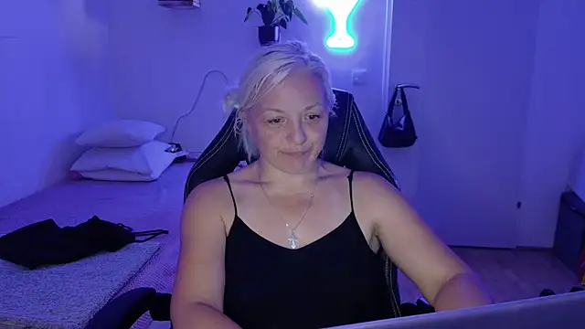 دردشة Linsy_Kim الجنسية المباشرة