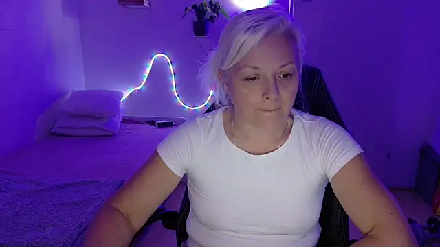 Chat +18 de Linsy_Kim ao vivo