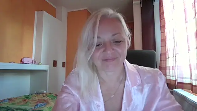Chat +18 de Linsy_Kim ao vivo