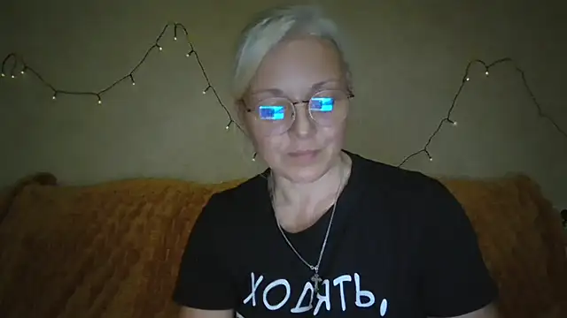 Linsy_Kim: онлайн-секс-чат
