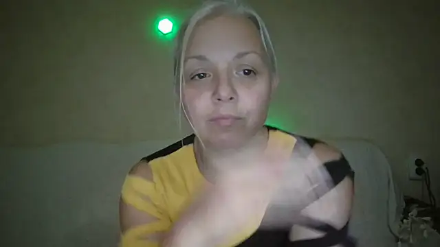 Chat XXX en directo de Linsy_Kim