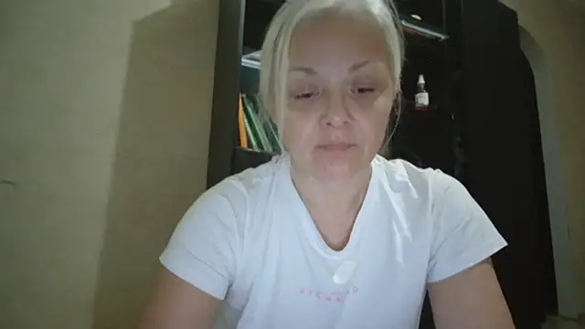 Linsy_Kim: απευθείας συνομιλία ΧΧΧ