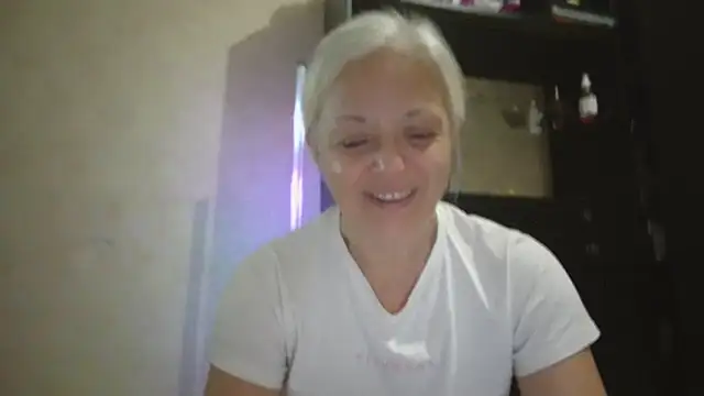 Živý XXX chat Linsy_Kim