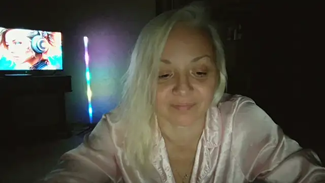 Linsy_Kim Adlı Modelin Canlı XXX Sohbeti