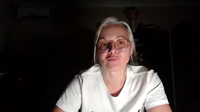 Živý XXX chat Linsy_Kim
