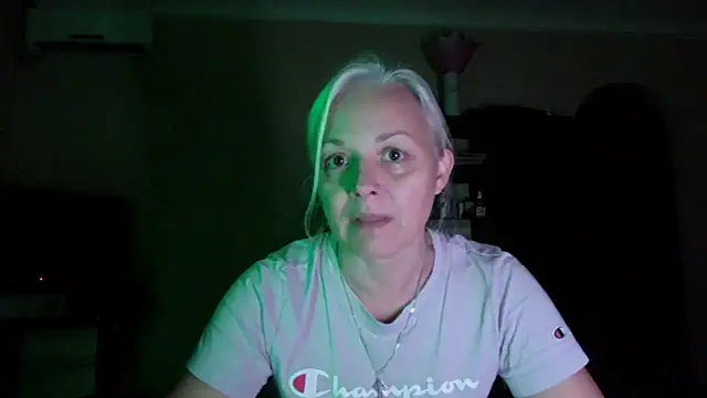 Chat +18 de Linsy_Kim ao vivo