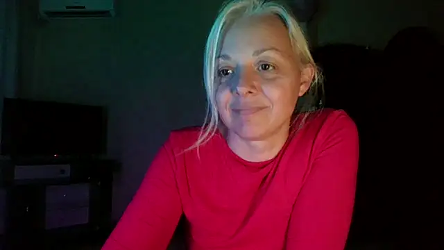 XXX chat uživo modela Linsy_Kim