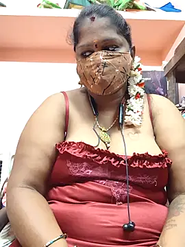 revathisree Show in webcam