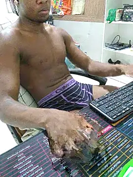 leumas_gg Webcam Show