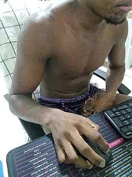 Show modela leumas_gg na web-kameri