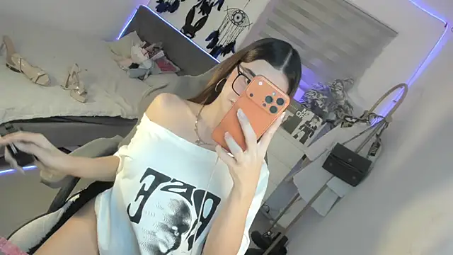 tstoni_talks Pertunjukan Webcam