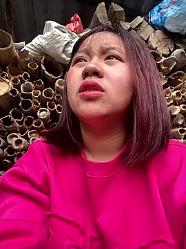 Show modela maianhcute na web-kameri