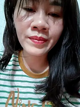 Singlemom69xx Show Webcam